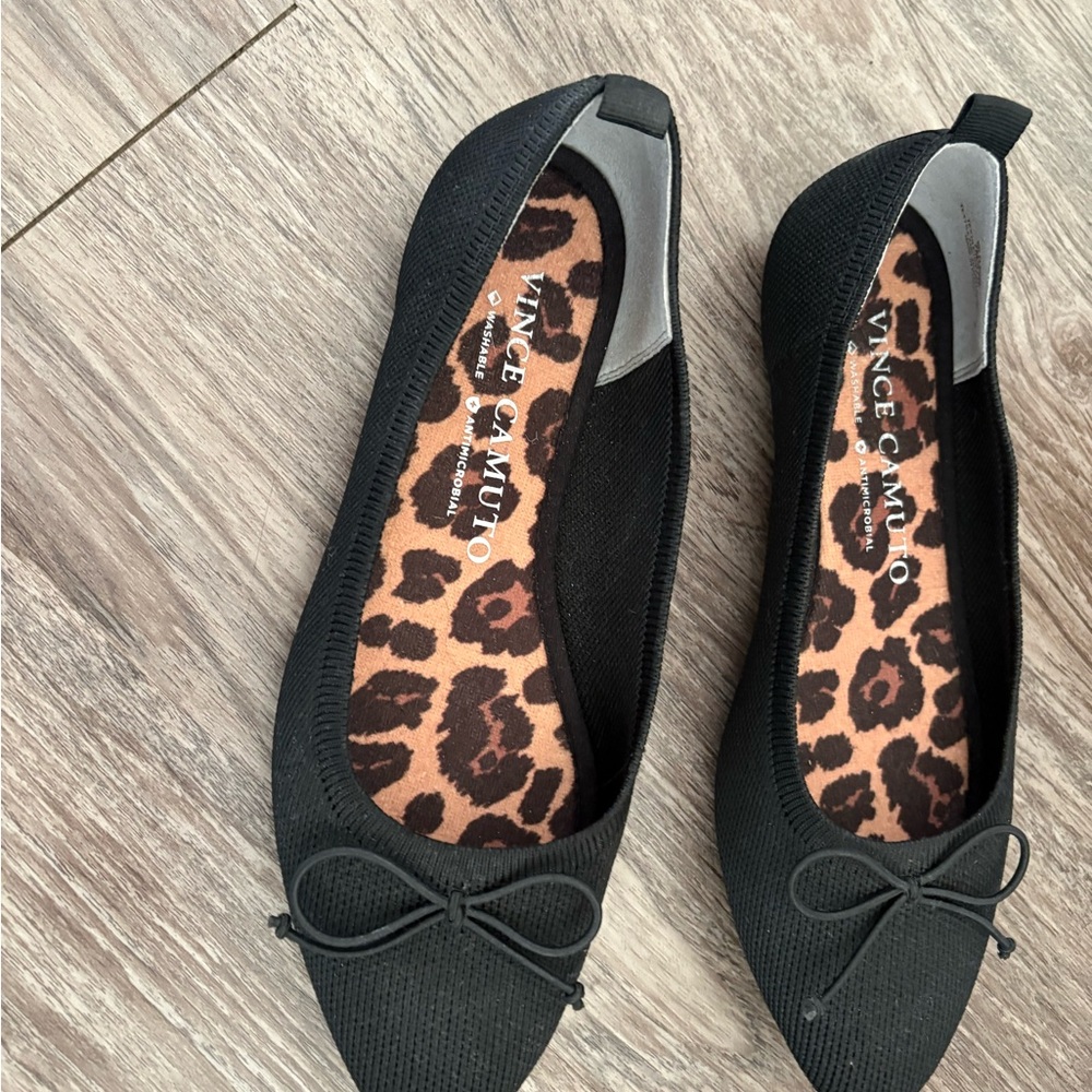 Vince Camuto Black Ballet Flats